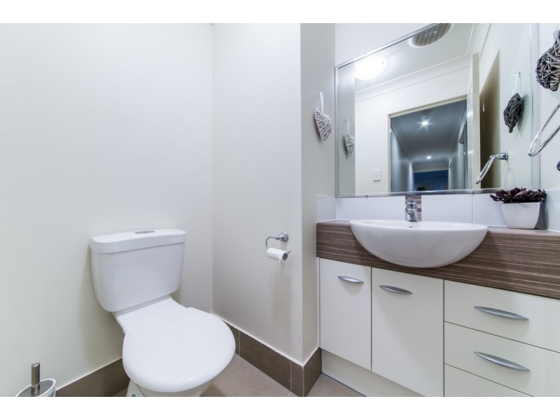 15 Ryben Court, Cannonvale QLD 4802