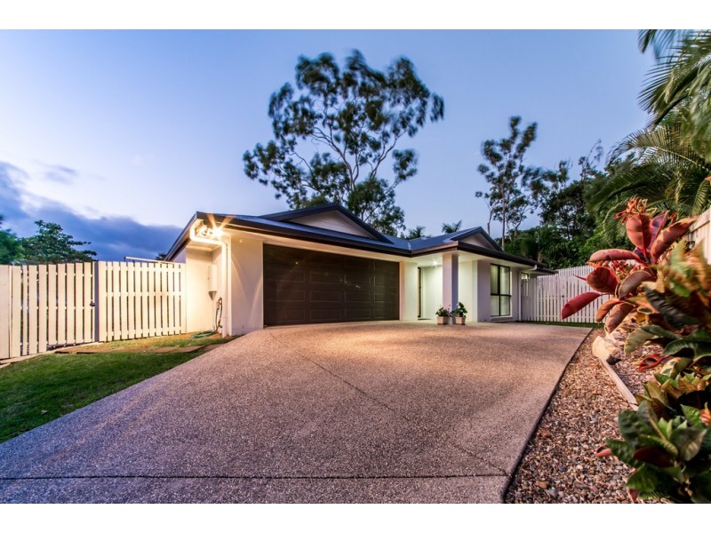 15 Ryben Court, Cannonvale QLD 4802