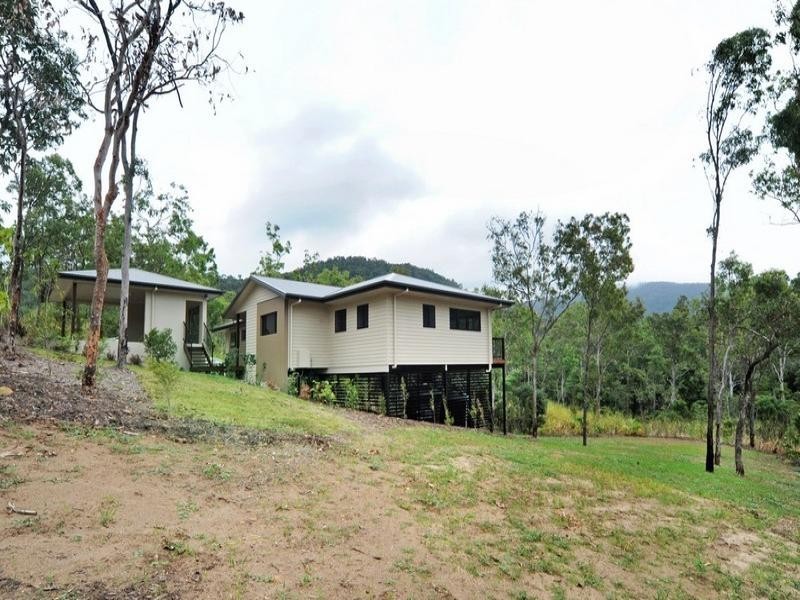 11 Paluma Estate, Paluma Road, Cannonvale QLD 4802