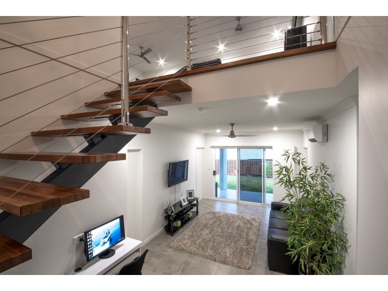 12 Masthead Road, Cannonvale QLD 4802