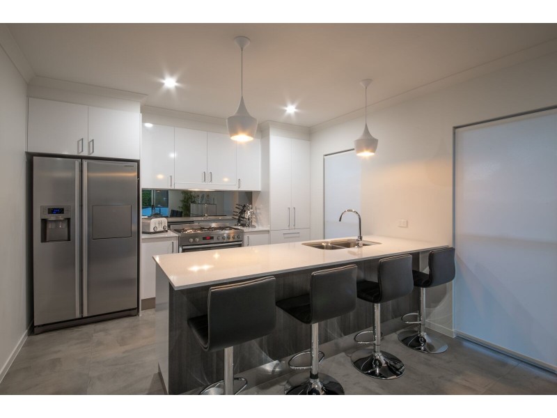 12 Masthead Road, Cannonvale QLD 4802