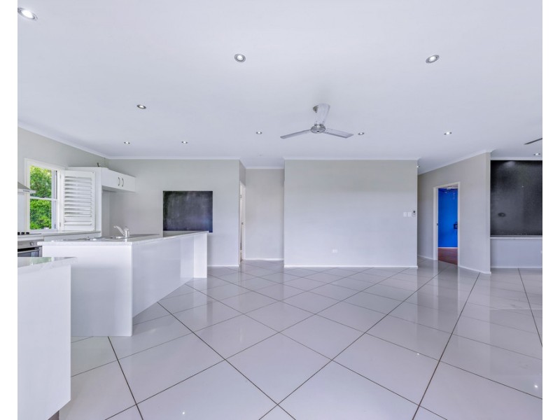 11 Johnswood Close, Cannonvale QLD 4802