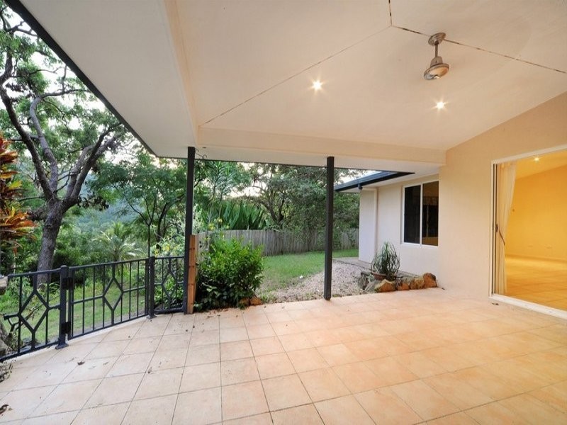 65 Namanula Drive, Flametree QLD 4802