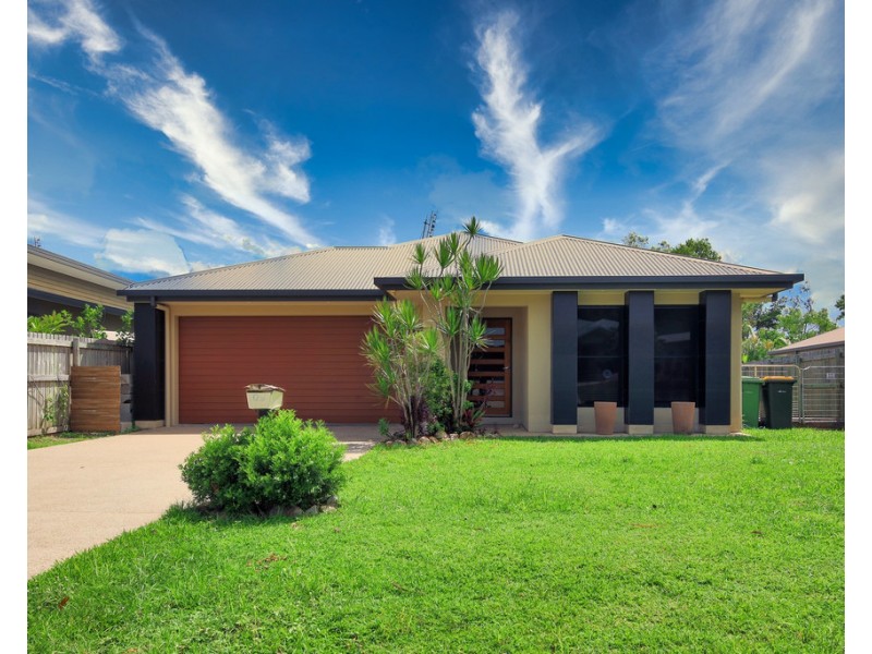 9 Twin Creek Court, Cannonvale QLD 4802