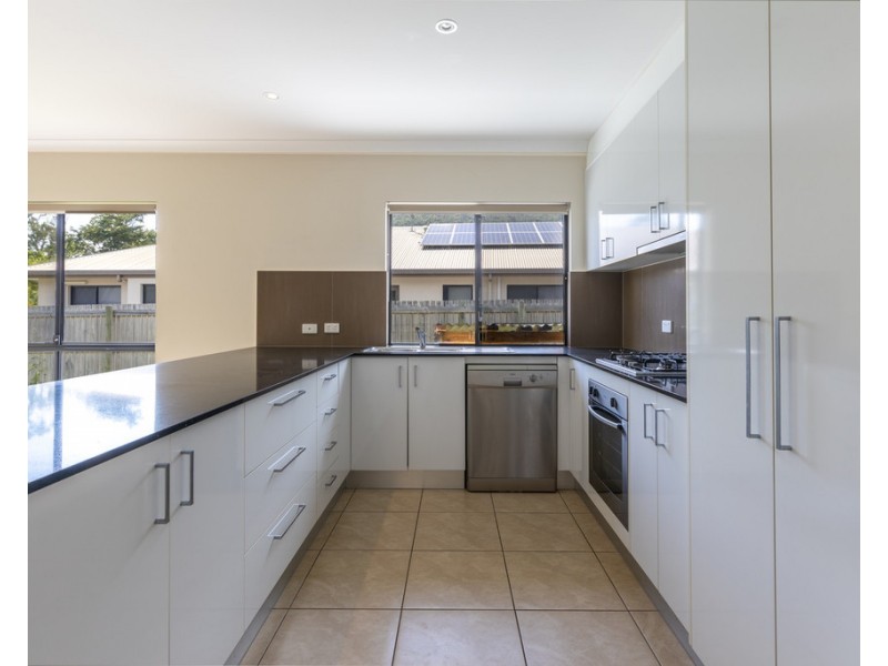 9 Twin Creek Court, Cannonvale QLD 4802