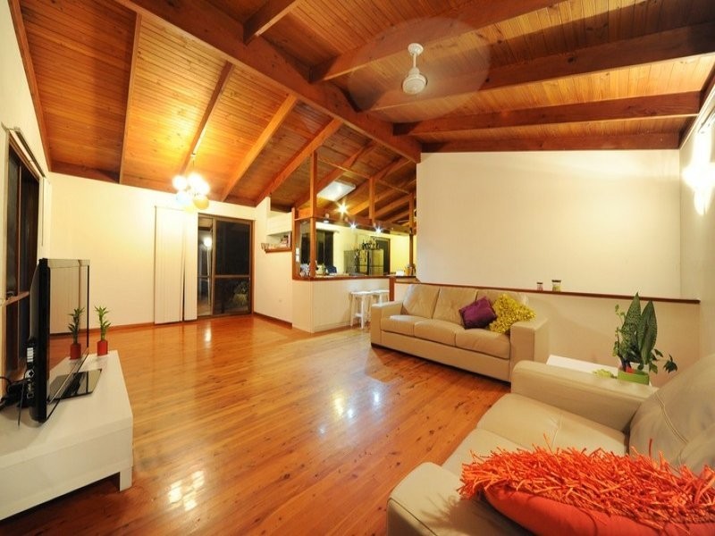 3 Macona Crescent, Cannonvale QLD 4802