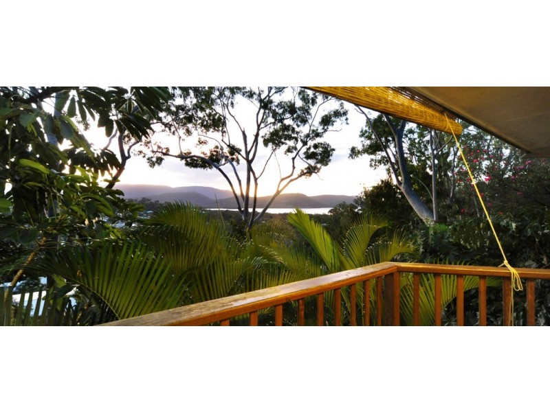 19 Warruga Street, Cannonvale QLD 4802
