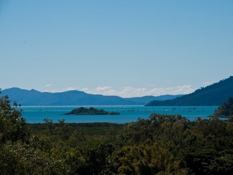 3 Braithwaite Court, Cannonvale QLD 4802