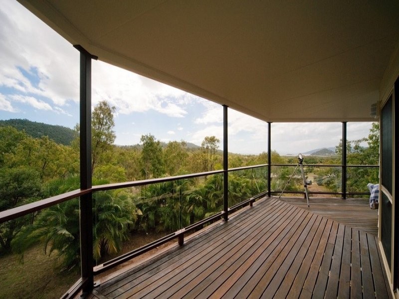 3 Braithwaite Court, Cannonvale QLD 4802