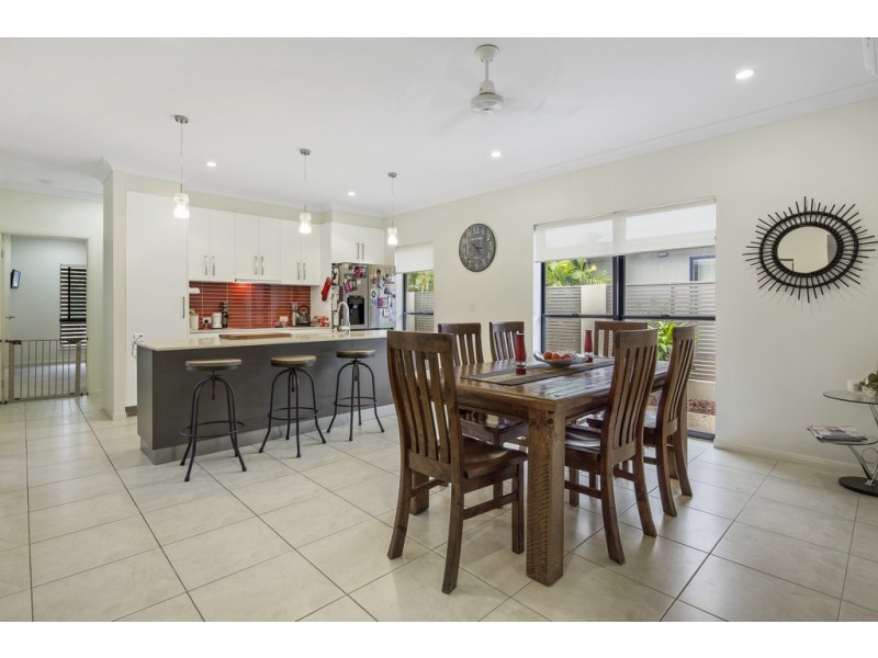 14 Waite Creek Court, Cannonvale QLD 4802