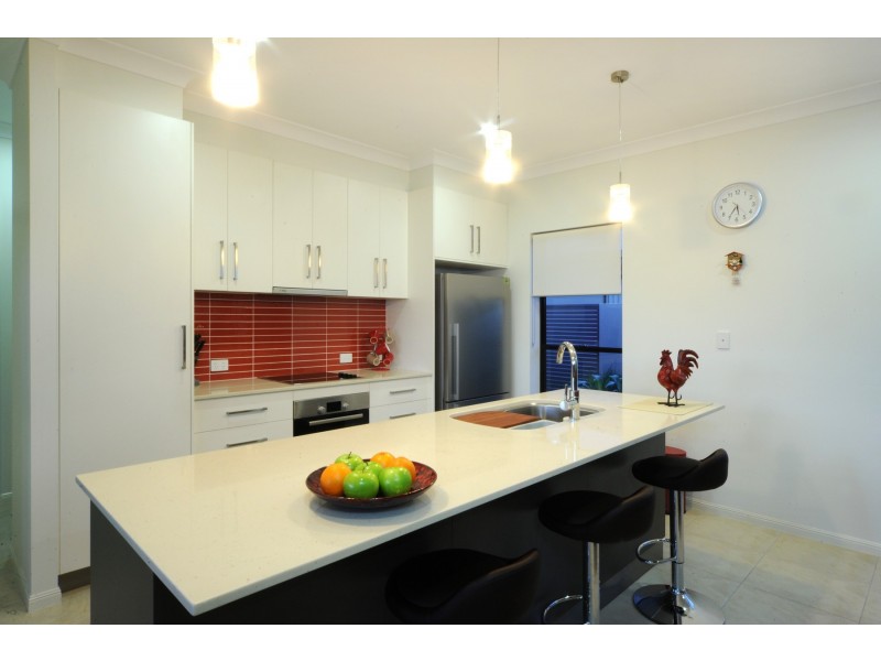 14 Waite Creek Court, Cannonvale QLD 4802