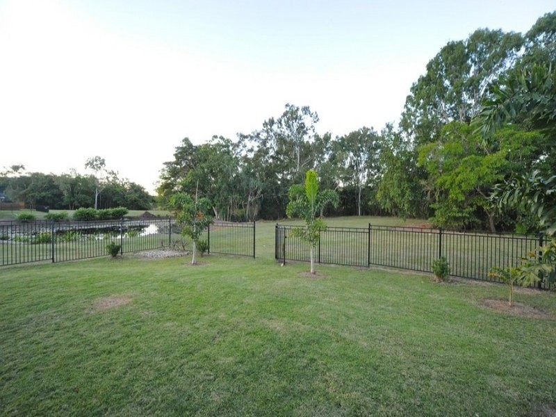 14 Waite Creek Court, Cannonvale QLD 4802