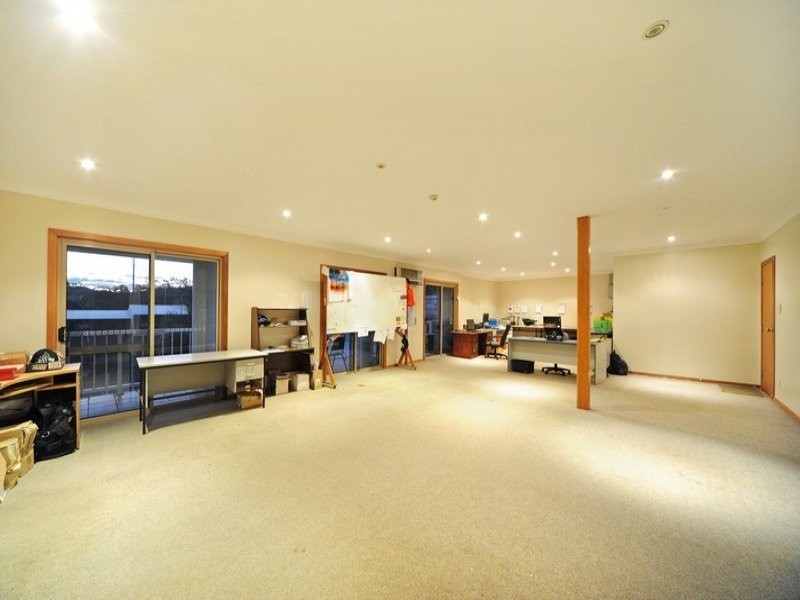 5 Commerce Close, Cannonvale QLD 4802