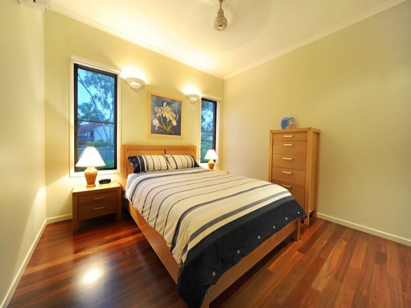 2/36 Coral Esplanade, Cannonvale QLD 4802