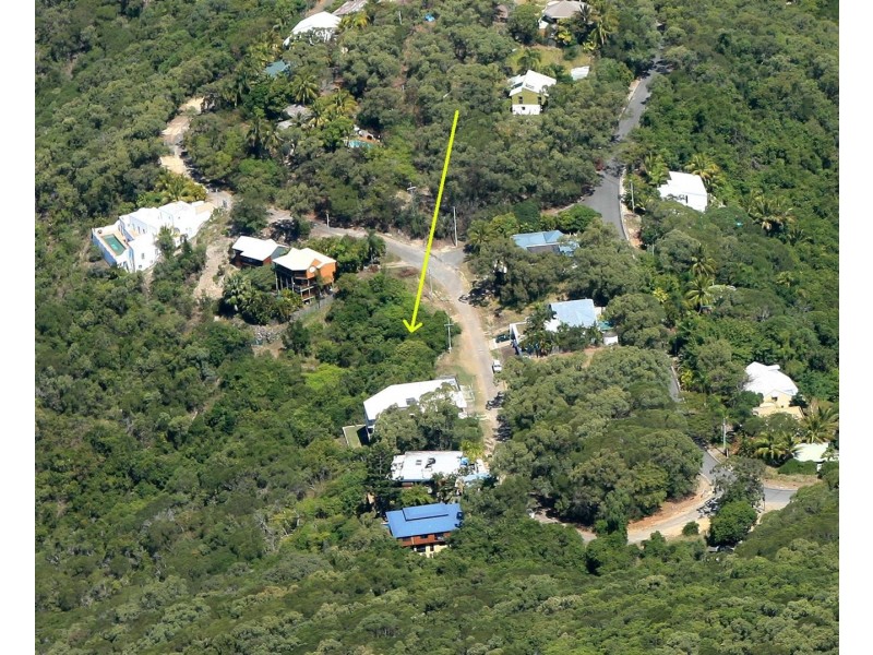 9 Passage Avenue, Shute Harbour QLD 4802