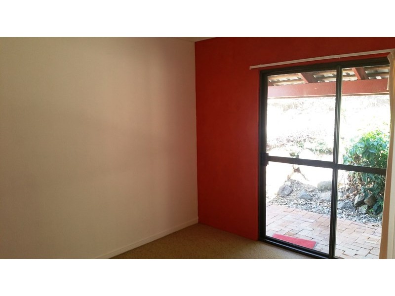 1/25 Manooka Drive, Cannonvale QLD 4802