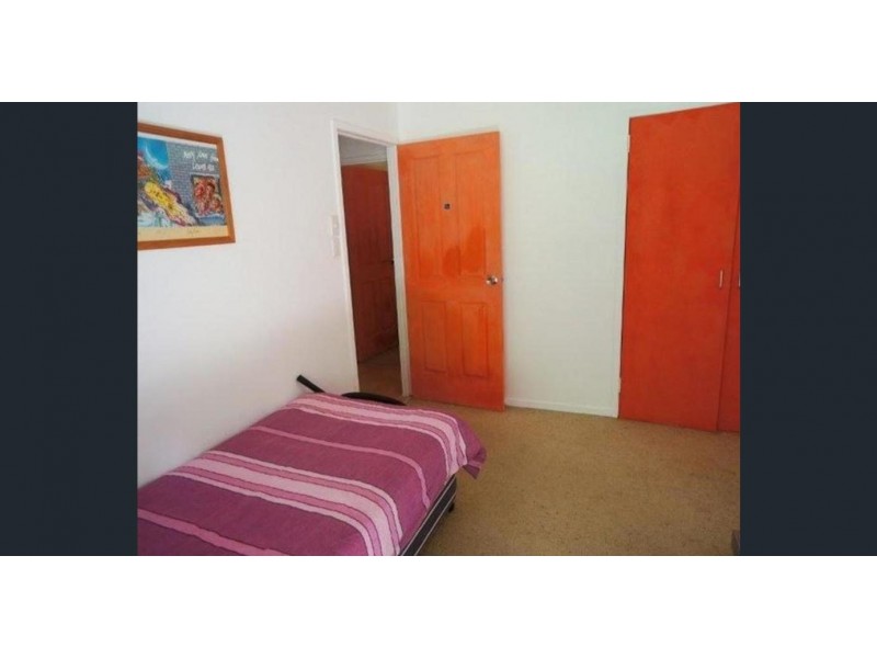 1/25 Manooka Drive, Cannonvale QLD 4802