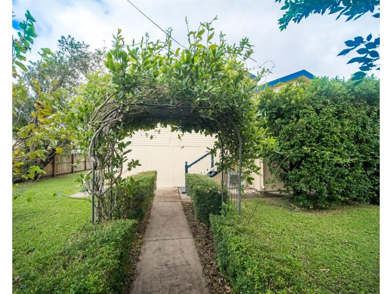 8 Telia Street, Proserpine QLD 4800