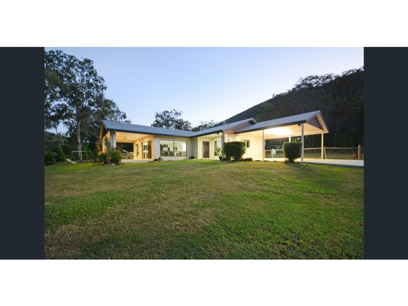 1 Remington Close, Cannonvale QLD 4802