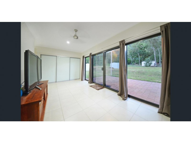 1 Remington Close, Cannonvale QLD 4802