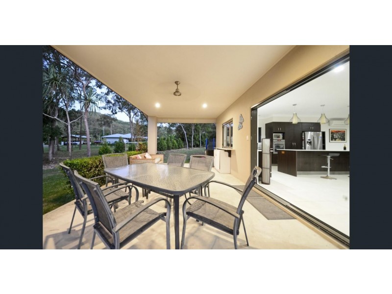 1 Remington Close, Cannonvale QLD 4802