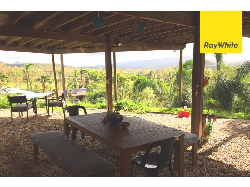 11 Jones Road, Cannonvale QLD 4802