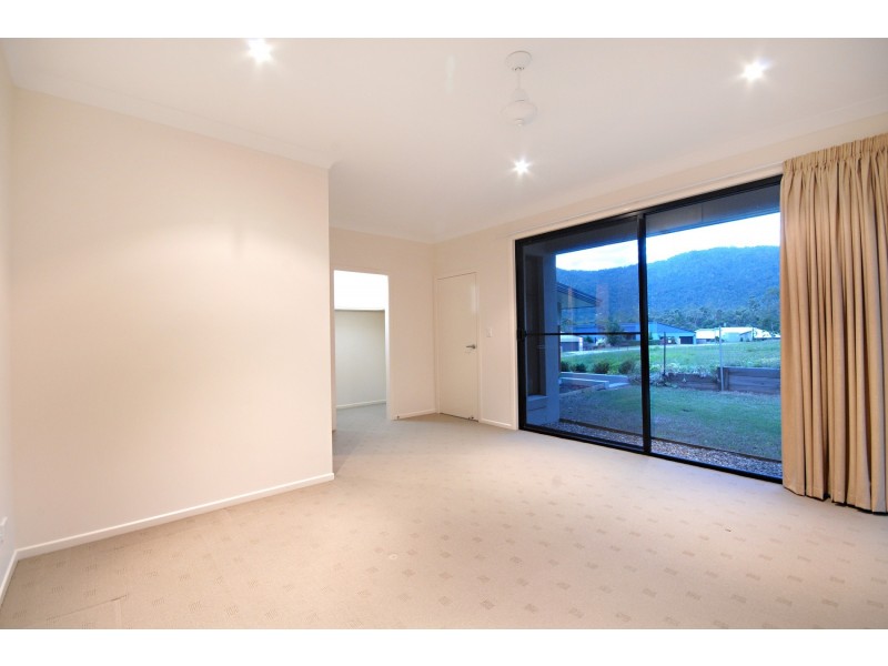 8 Armada Crescent, Jubilee Pocket QLD 4802