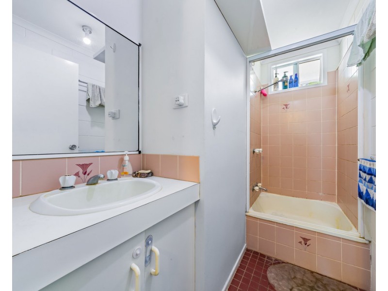 31/11 Island Drive, Cannonvale QLD 4802