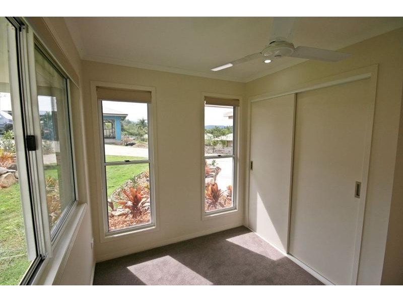 1 Yachtsmans Parade, Cannonvale QLD 4802
