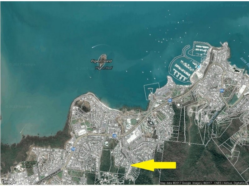 1 Yachtsmans Parade, Cannonvale QLD 4802