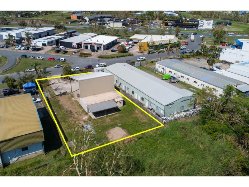 18 William Murray Drive, Cannonvale QLD 4802