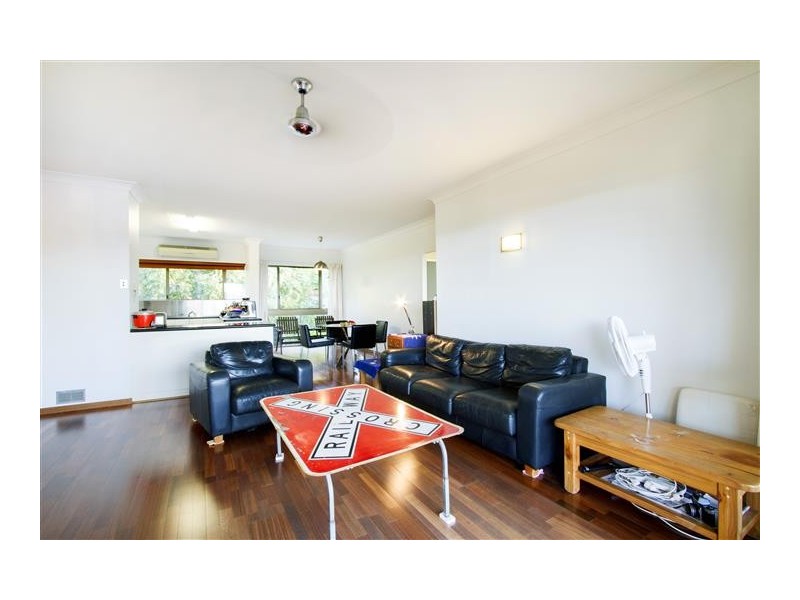 19/2 Eshelby Drive, Cannonvale QLD 4802