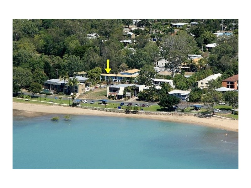 10/9 Salmon Street, Cannonvale QLD 4802