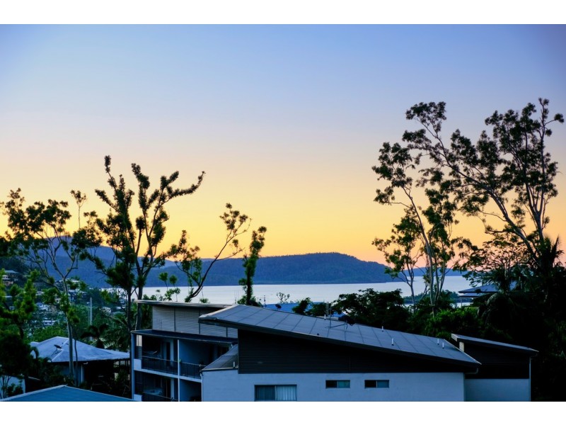 55/3 Deloraine Close, Cannonvale QLD 4802