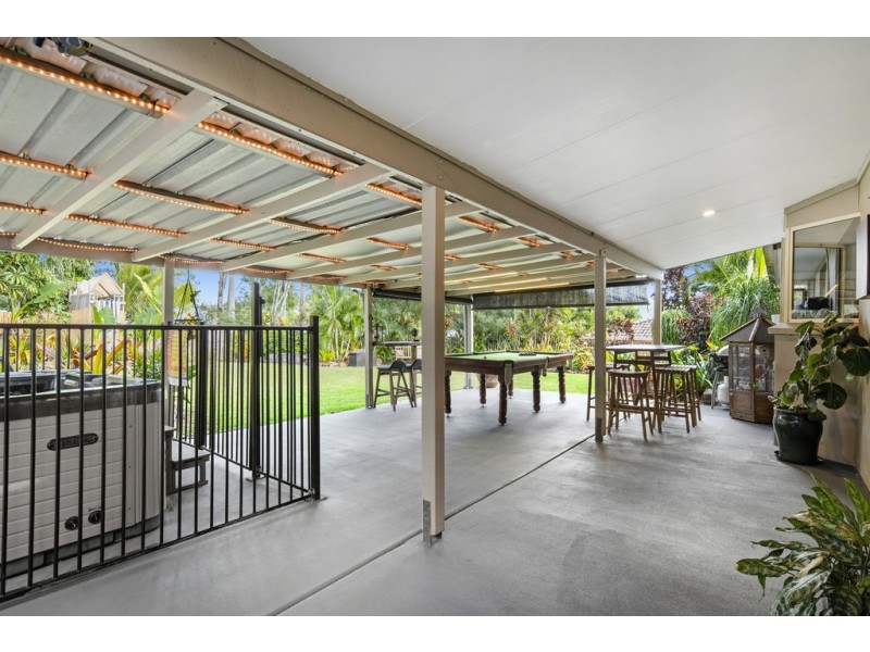 36 Valley Drive, Cannonvale QLD 4802