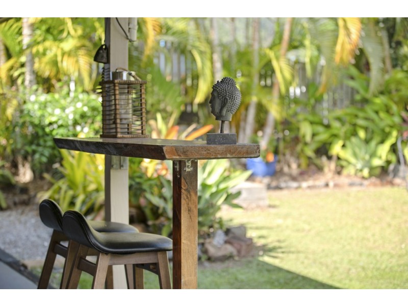 36 Valley Drive, Cannonvale QLD 4802