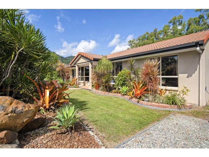 36 Valley Drive, Cannonvale QLD 4802