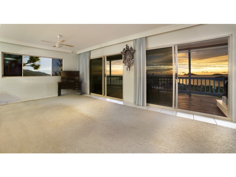 16 Olden Court, Hideaway Bay QLD 4800