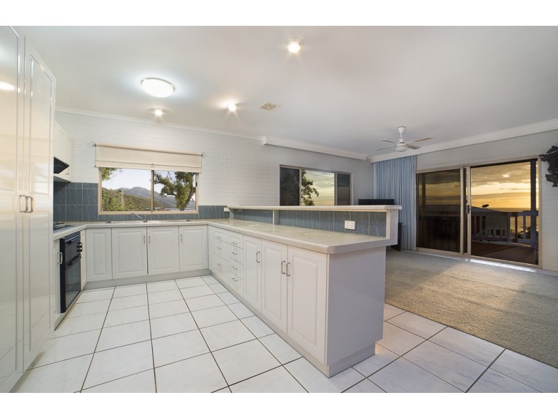 16 Olden Court, Hideaway Bay QLD 4800