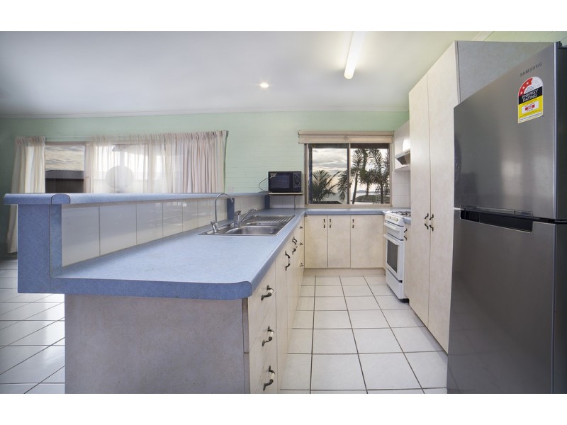 16 Olden Court, Hideaway Bay QLD 4800