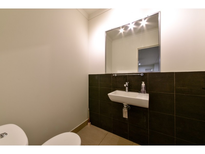 7 Henderson Street, Cannonvale QLD 4802