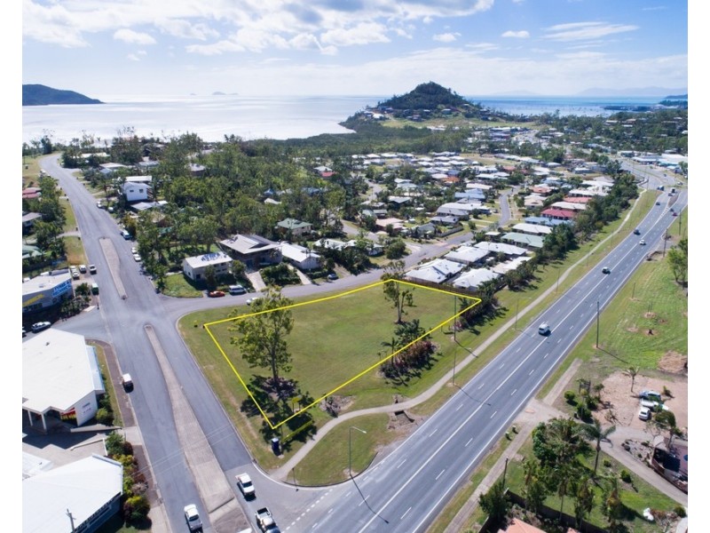 2 Macarthur Drive, Cannonvale QLD 4802