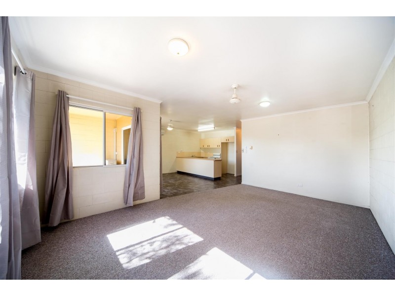 6/2 Robert Street, Proserpine QLD 4800