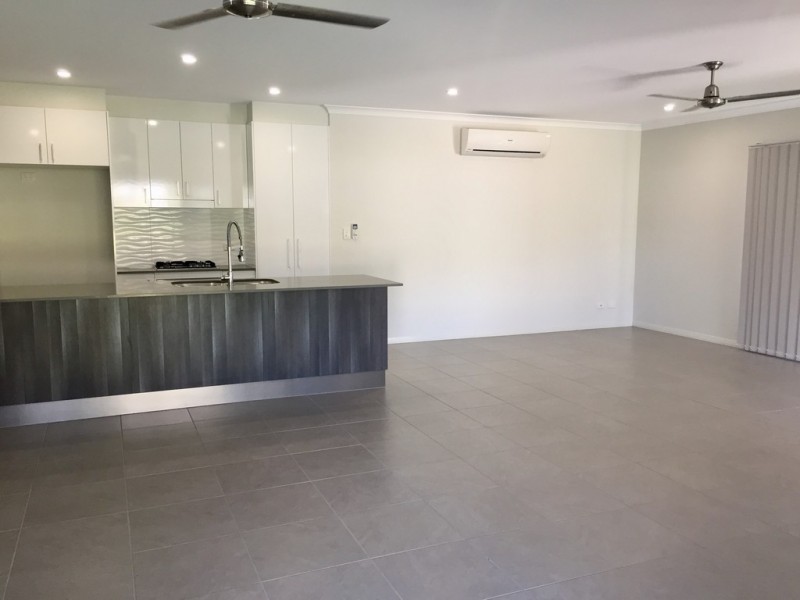 28 Twin Creek Court, Cannonvale QLD 4802