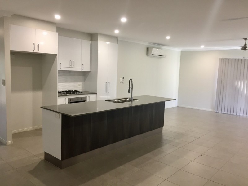 28 Twin Creek Court, Cannonvale QLD 4802