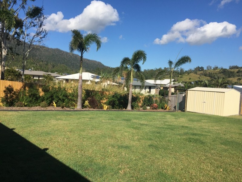 28 Twin Creek Court, Cannonvale QLD 4802