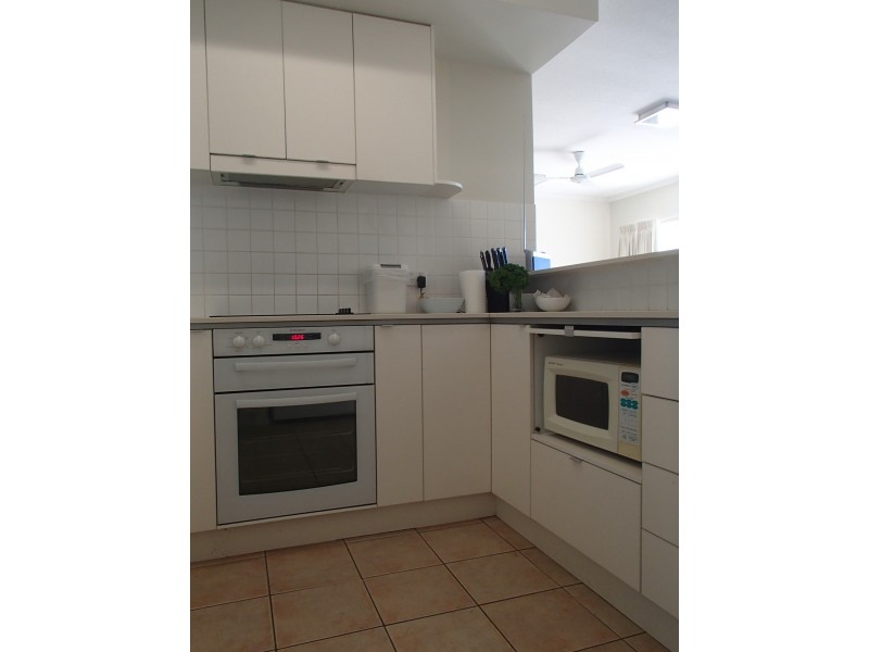 13/12 Eshelby Drive, Cannonvale QLD 4802