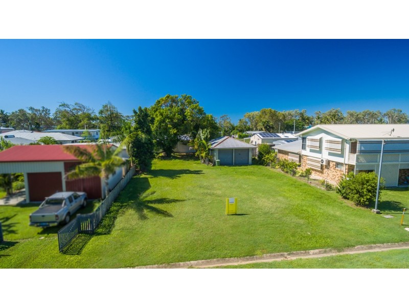 3 Jackson Street, Midge Point QLD 4799