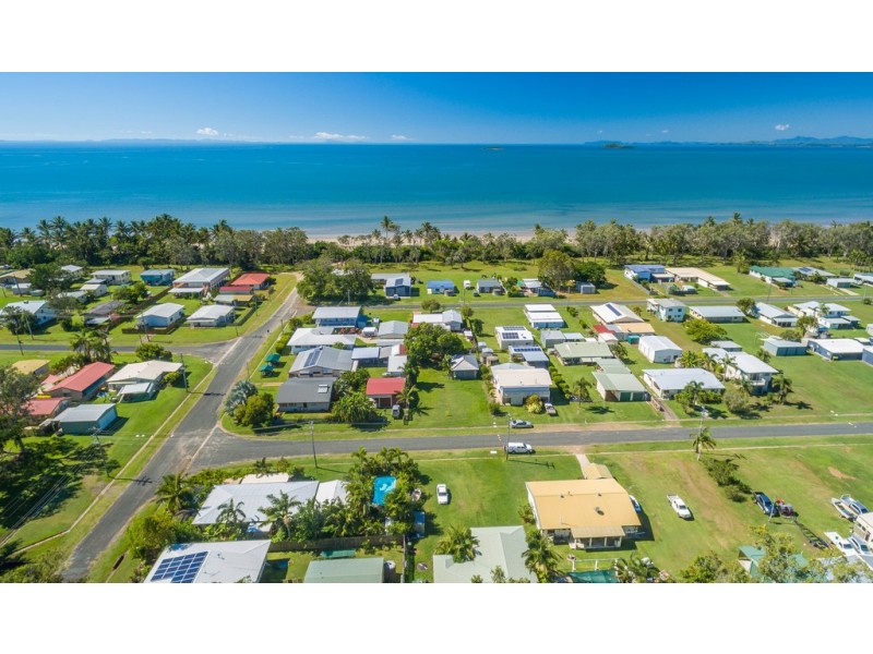 3 Jackson Street, Midge Point QLD 4799