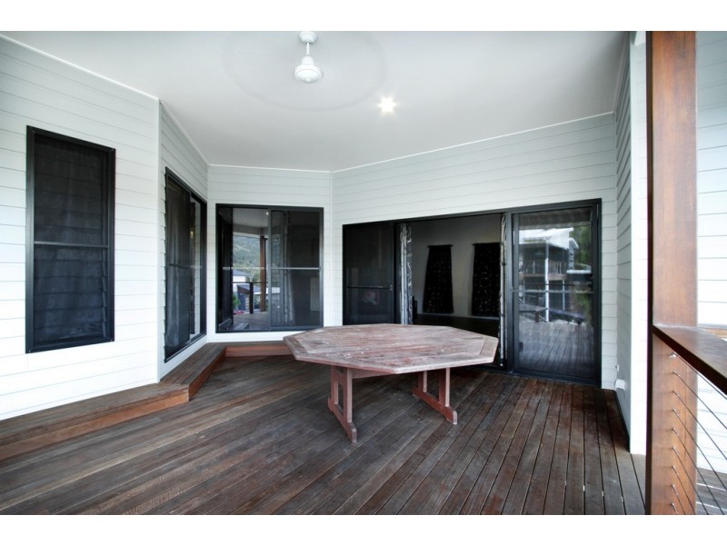 1 Armada Crescent, Jubilee Pocket QLD 4802